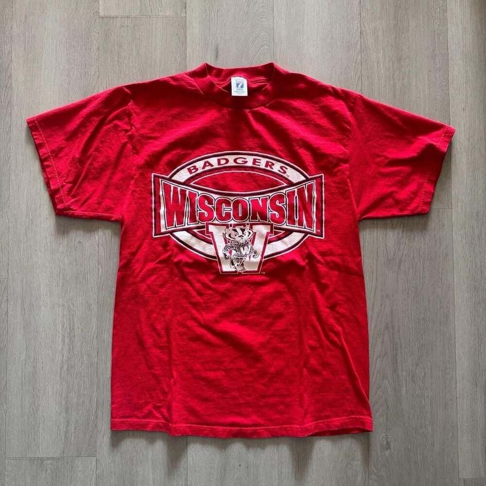 Logo 7 Vintage 90s Wisconsin Badgers Bucky T-Shirt Red Large